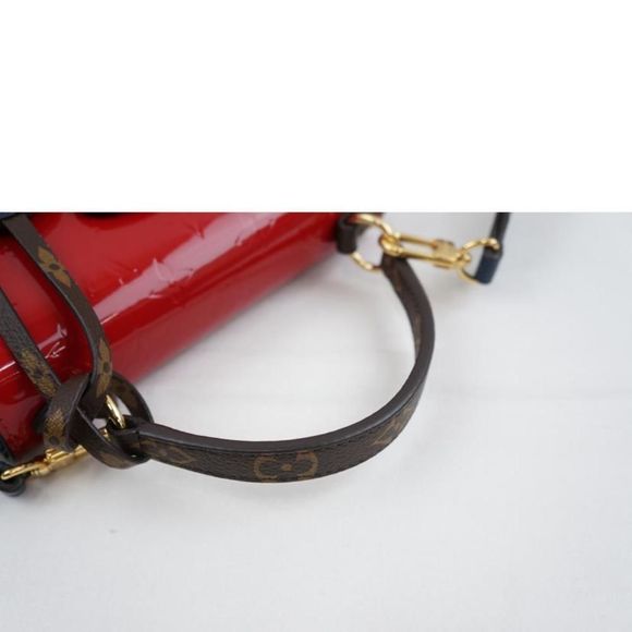 Louis Vuitton Spring Street PM Verni Monogram Epi Hand Bag - Picture 4 of 6